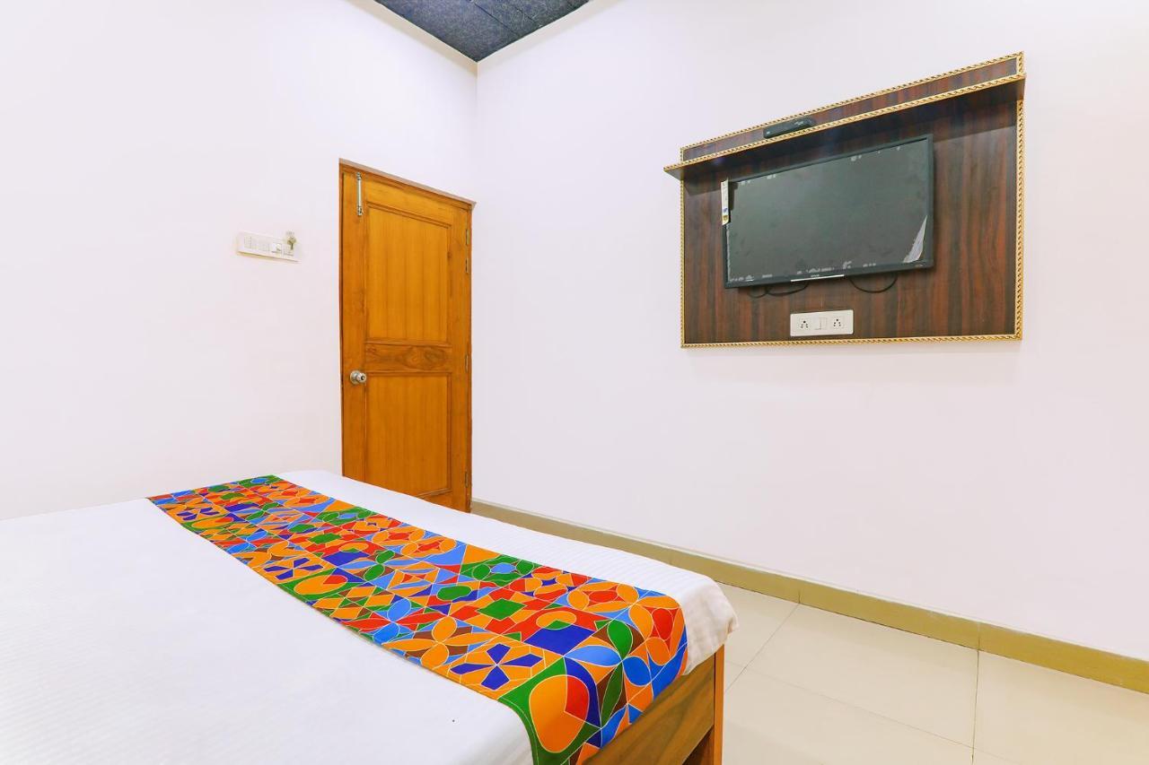 Capital O 64299 Hotel Suncity Juhi Bari Exterior photo
