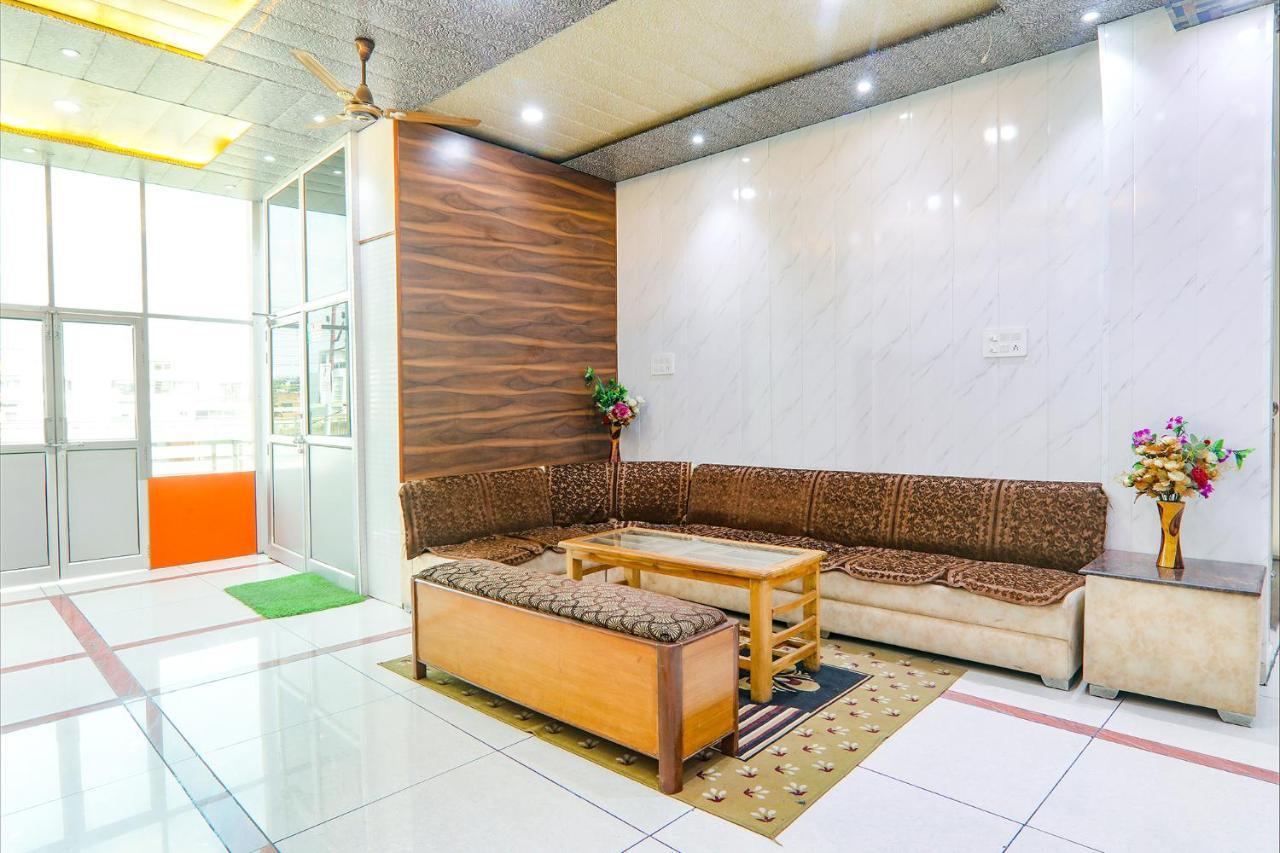 Capital O 64299 Hotel Suncity Juhi Bari Exterior photo